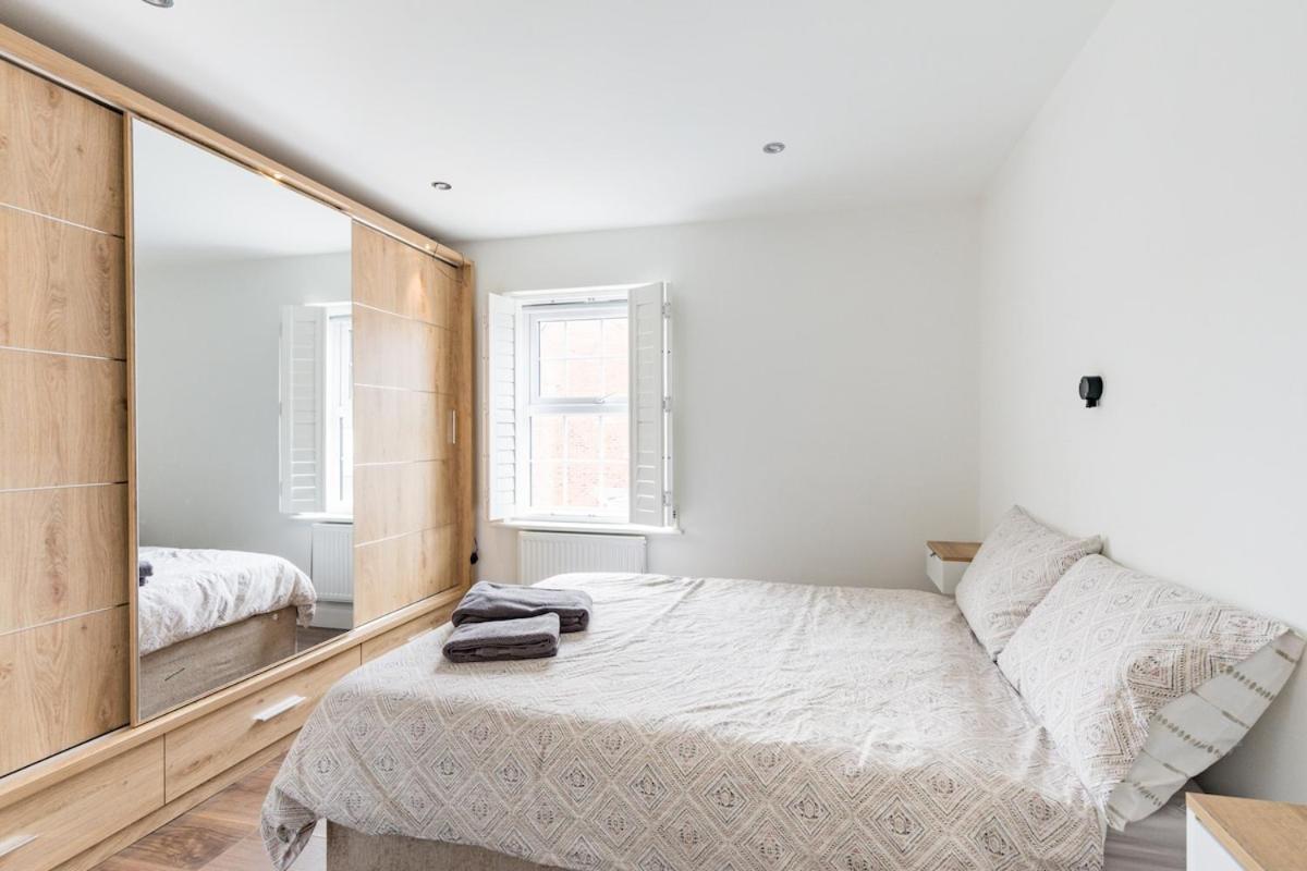 Holiday home Away From French Luxury In